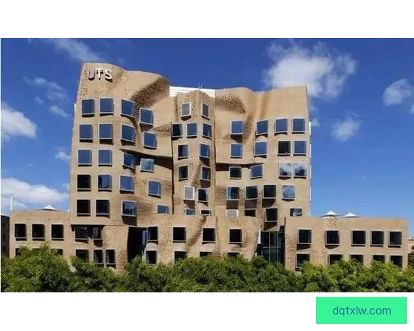 上海与悉尼城市发展对比：创新、科技与文化融合的启示