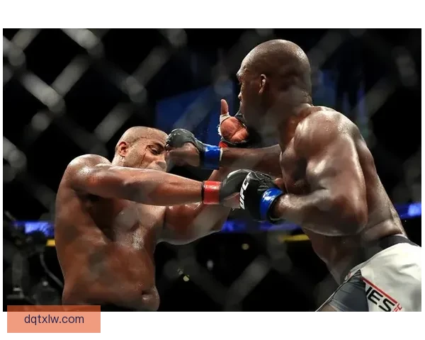 UFC214世纪二番战琼斯终结科米尔再登轻重量级王座之夜全面统治传奇 UFC214世纪二番战琼斯终结科米尔再登轻重量级王座之夜全面统治传奇